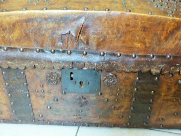 Old Gothic style travel chest in wood and studded leather, late 18th century