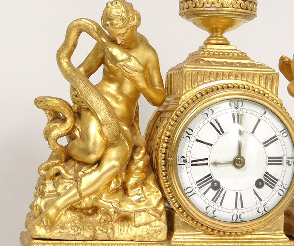 Pendolo Legno Dorato Dea Igiene Serpente Cherubino Eros Cupido Orologio XVIII