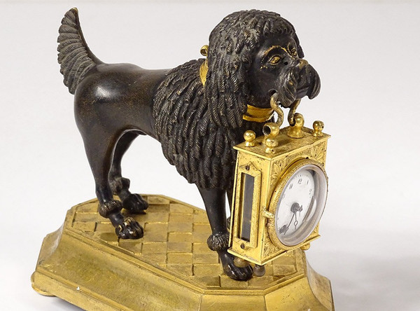 Uhr aus vergoldeter Bronze, Pudelhund, Berthoud, Paris, 19. Jahrhundert