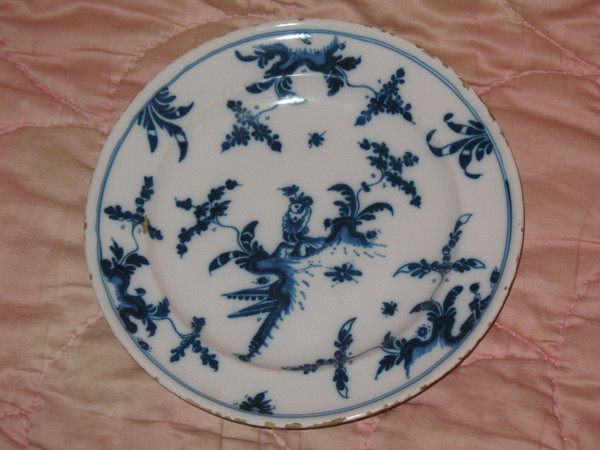 Pair of earthenware plates from Marseille, 18th century Chinese decor in shades of blue