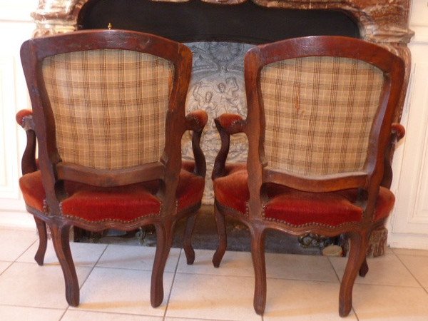 Pair of Louis XV cabriolet beechwood armchairs, 18th century