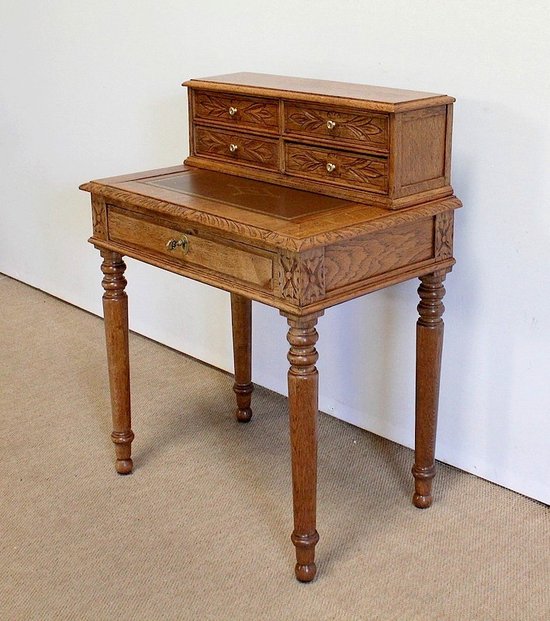 Rare small stepped children's desk in solid oak - late 19th century