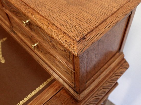 Rare small stepped children's desk in solid oak - late 19th century