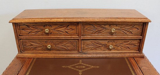 Rare small stepped children's desk in solid oak - late 19th century