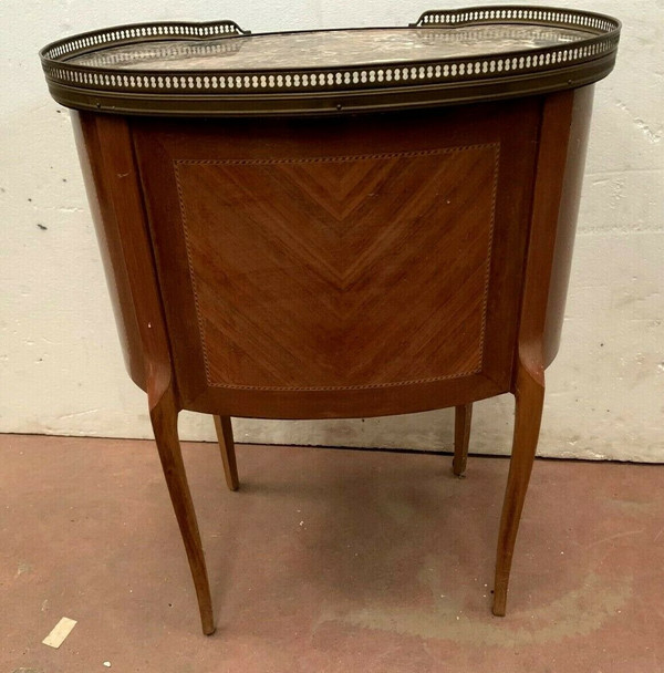 Commode Rognon De Style Louis XV Dessus De Marbre A Galerie De Laiton XX Siècle