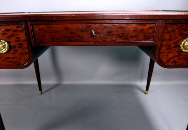 Louis XVI Desk In Speckled Mahogany