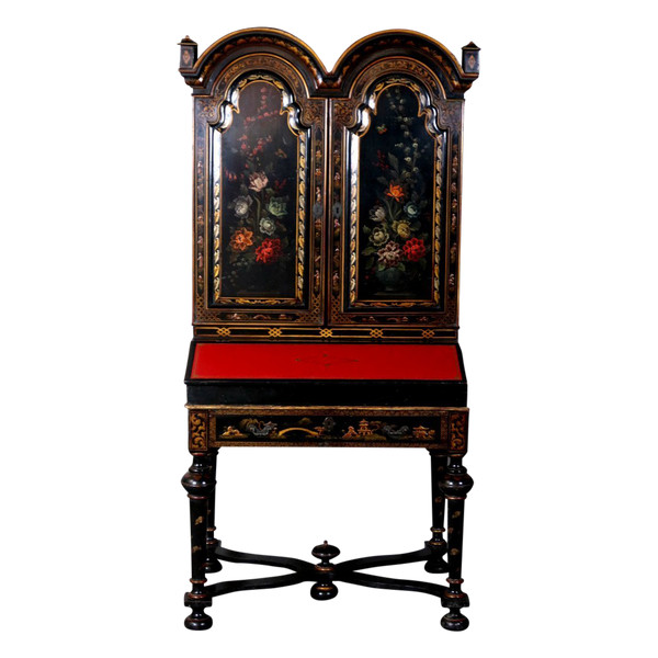 Black lacquer cabinet with floral design