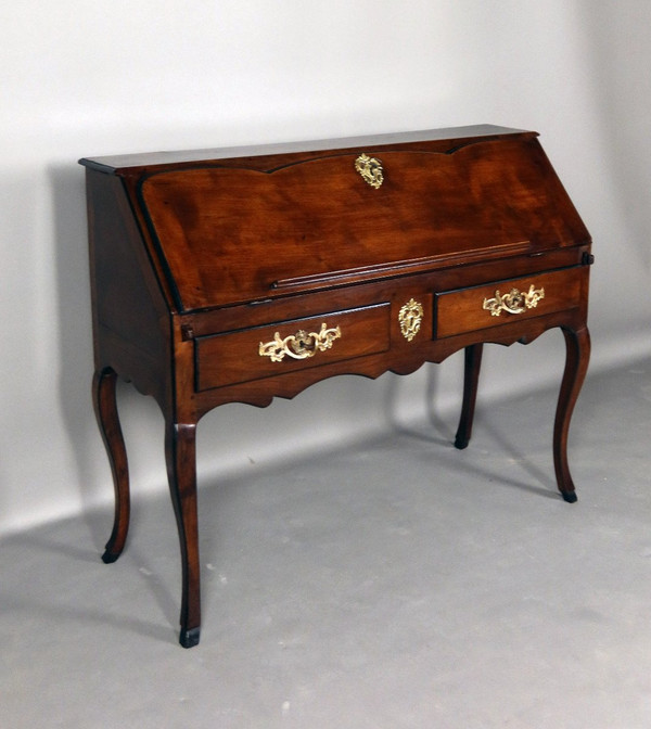 Donkey's Back Desk In 18th Century Walnut