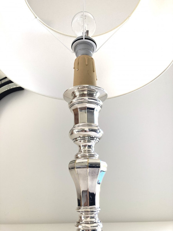 Großer Kerzenhalter als Lampe, Silbermetallic