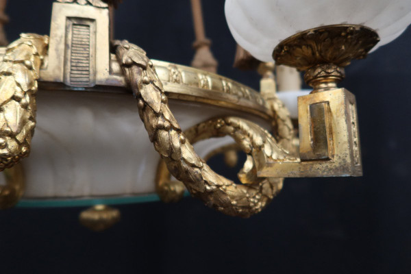 Large Chandelier In Gilt Bronze And Alabaster Late 19th Century