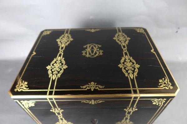 19th century ebony cigar humidor at Giroux house in Paris