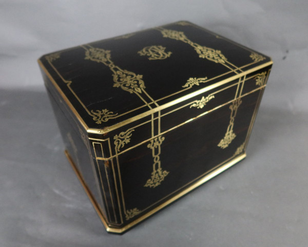 19th century ebony cigar humidor at Giroux house in Paris