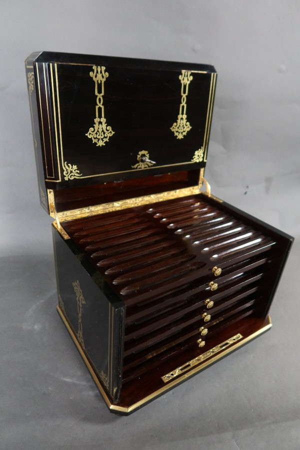 19th century ebony cigar humidor at Giroux house in Paris