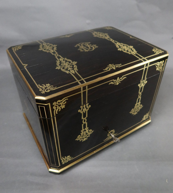 19th century ebony cigar humidor at Giroux house in Paris