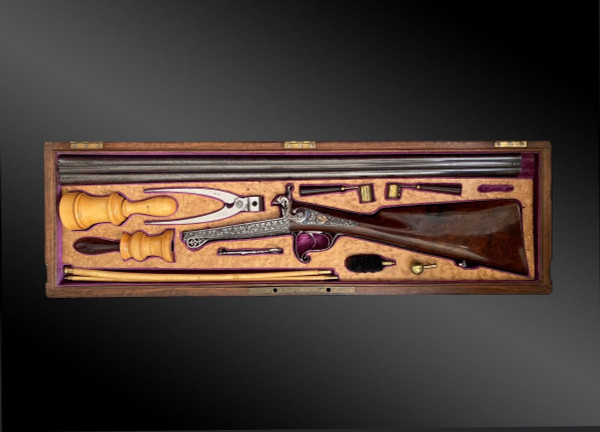 Necessary box containing a luxurious shotgun signed J. CHALET. - France - 19th century