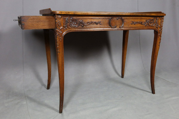 Small Louis XV style desk