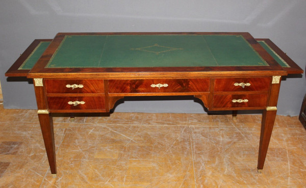 Large Flat Restoration Style Desk In Mahogany XX