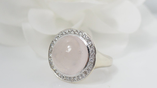 Anello In Bianco, Quarzo Rosa E Diamanti