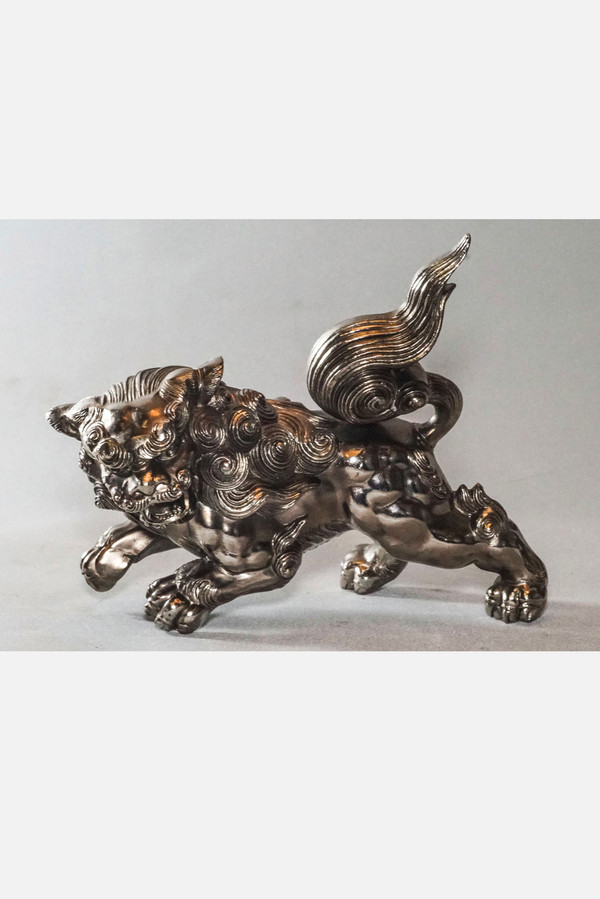 Small sculpture of a Guardian Lion, “Lion de Fo”, “Chien de Fo”.