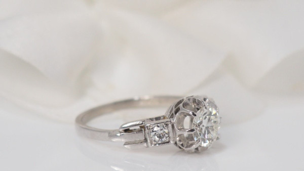 Solitaire Ring In Platinum And Diamonds