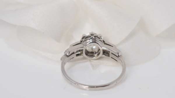 Solitaire Ring In Platinum And Diamonds