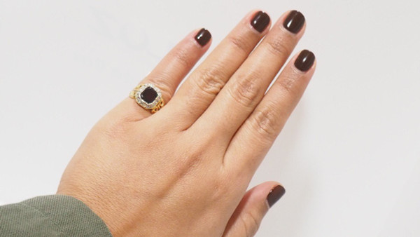 Ring In Yellow Gold, Garnet And Rose Cut Diamonds