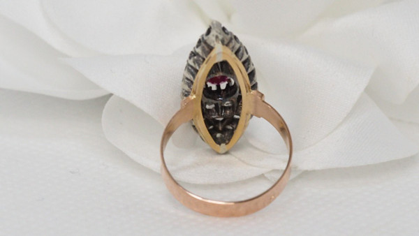 Marquise Ring In Bicolor Gold, Rubies And Roses