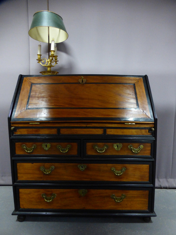 Office chest of drawers