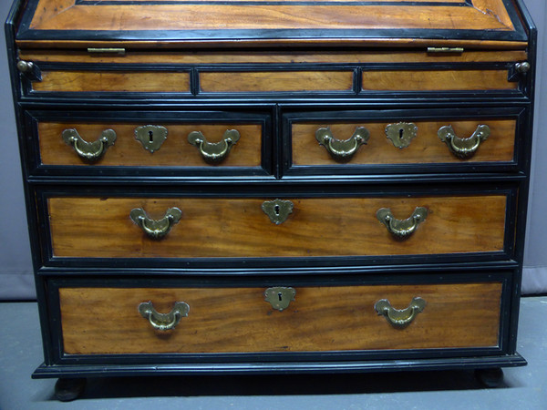 Office chest of drawers