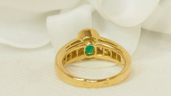 Ring In Yellow Gold, Oval Emerald And Diamonds