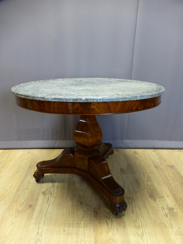 Restoration period pedestal table