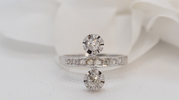 White Gold Platinum And Diamond Ring