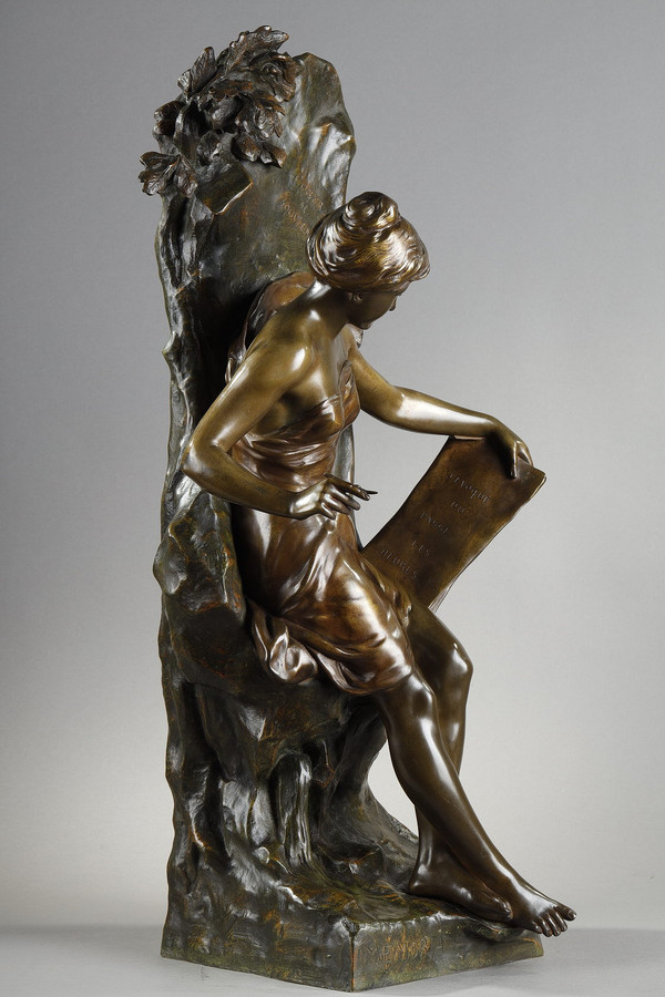 "Memoria" sculpture in patinated bronze, signed Emile Louis Picault, late 19th century