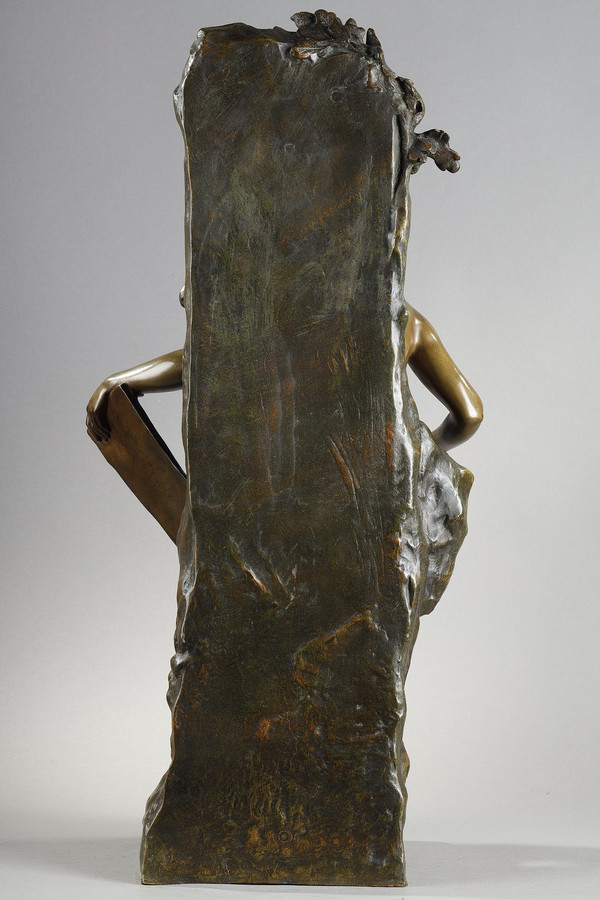 "Memoria" sculpture in patinated bronze, signed Emile Louis Picault, late 19th century