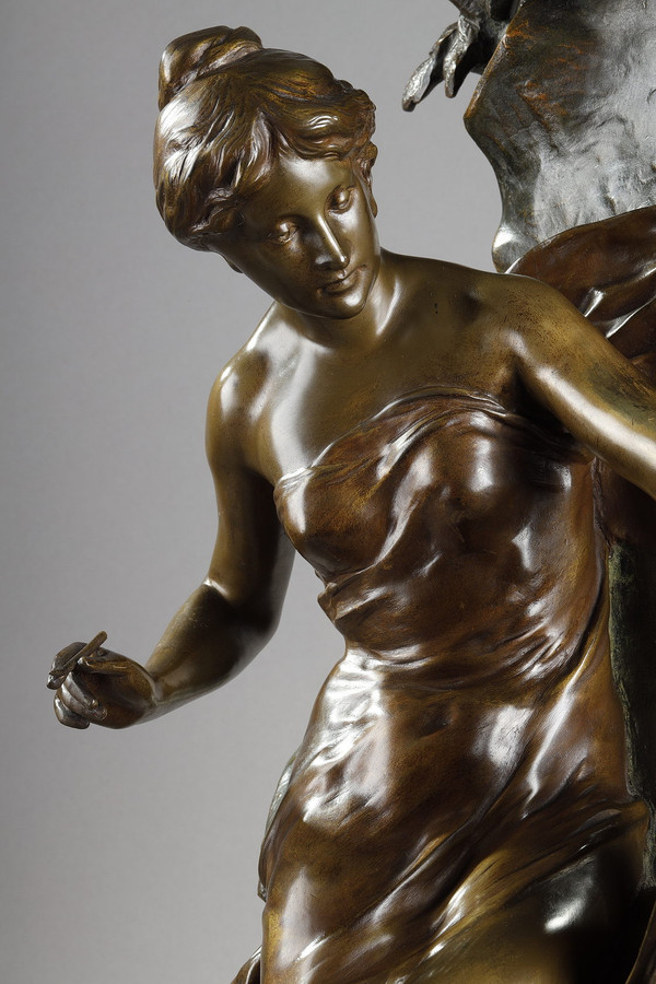 "Memoria" sculpture in patinated bronze, signed Emile Louis Picault, late 19th century