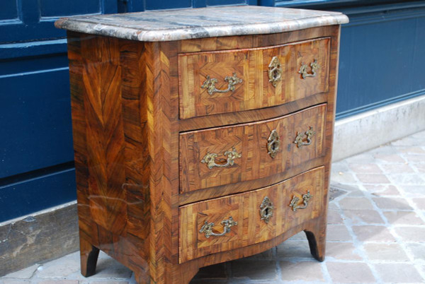 Petite Commode D'époque Régence