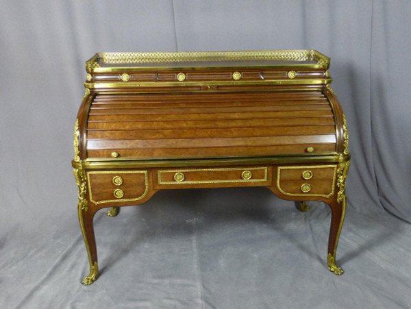 Cylinder desk 19th century after Jean-Henri Riesener