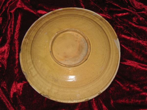 Large earthenware dish from Saint Amand les Eaux, 18th century