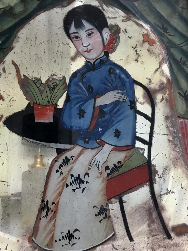 Chine, Dernier Tiers du XIXème Siècle, Peinture Sous Verre Figurant Une Enfant.