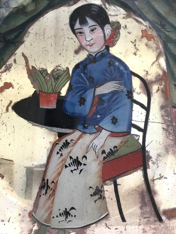 Chine, Dernier Tiers du XIXème Siècle, Peinture Sous Verre Figurant Une Enfant.