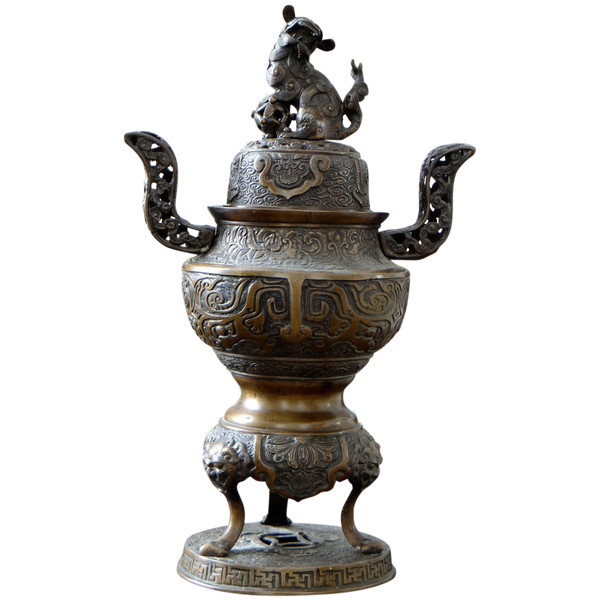 Chine, XIXème Siècle, Important Brûle-parfum En Bronze.