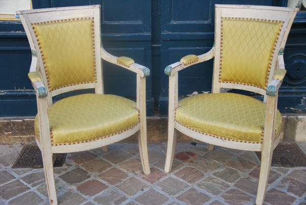 Paire De Fauteuils En Bois Laqué époque Directoire