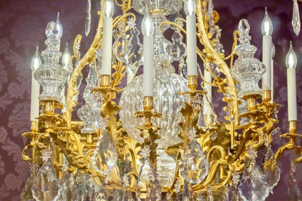 Lampadario Baccarat In Bronzo Dorato