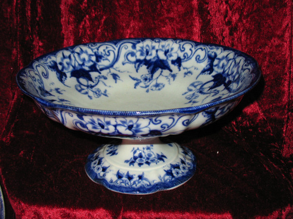 Creil and Montereau earthenware dinner service, Flora décor, 19th century