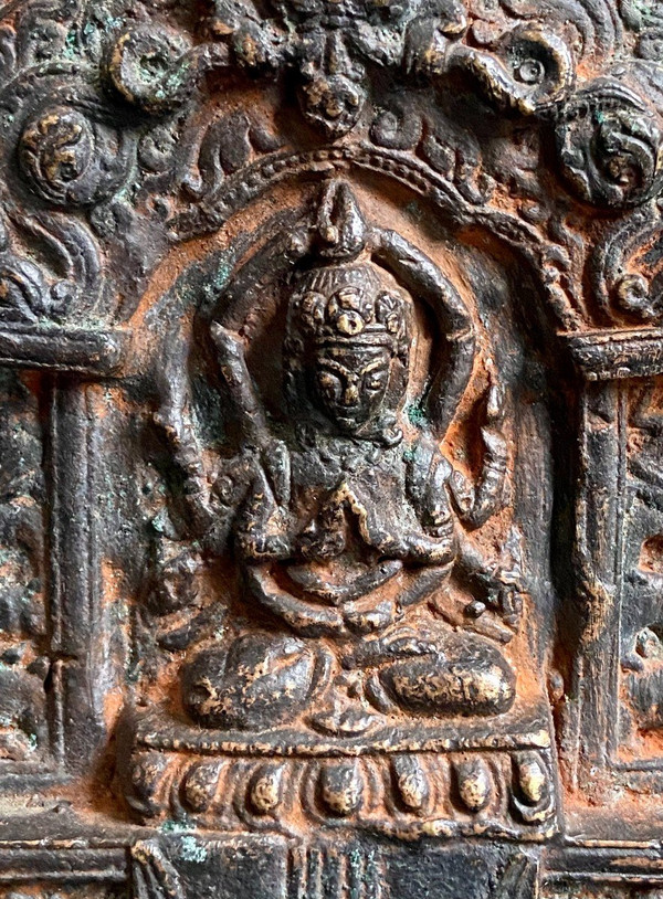 Nepal, Inizio XIX Secolo, Raro Altare In Bronzo Dedicato Al Bodhisattva Sadaksari.