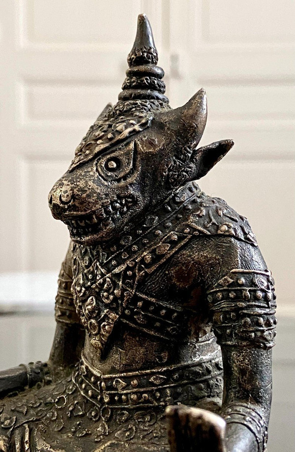 Thaïlande, Premier Tiers XXème Siècle, Statuette Bronze Argenté Divinité Tête Taureau.