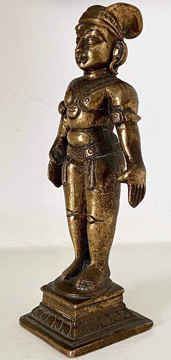 Indien, 1920er/1930er Jahre, Marapachi-Fruchtbarkeitspuppe aus Bronze.