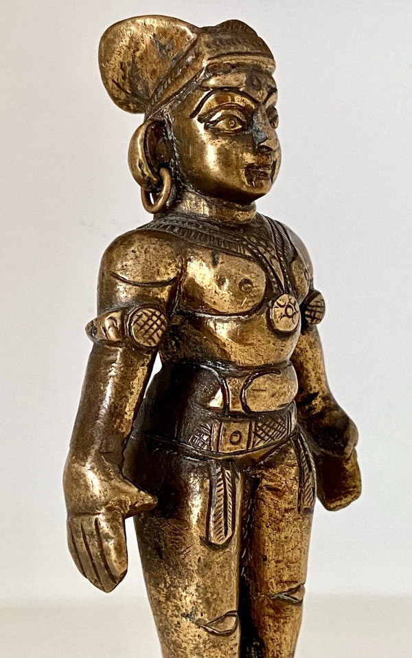 Indien, 1920er/1930er Jahre, Marapachi-Fruchtbarkeitspuppe aus Bronze.