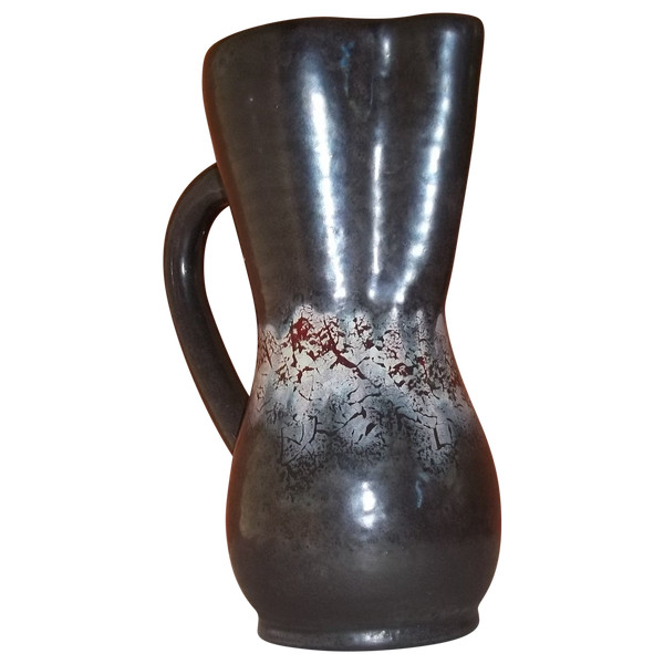 PITCHER ACCOLAY unterzeichnete KOSTANDA