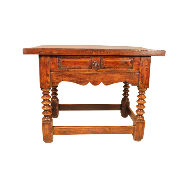 Spanish Table In Walnut Circa 1600